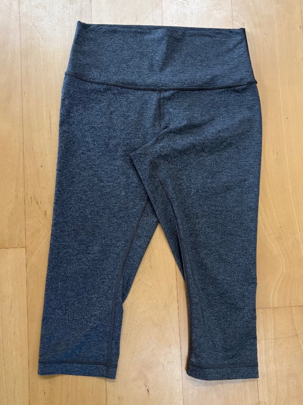 Lululemon Wunder Under Crop Leggings Womens 8 Gray Heathered Luon
